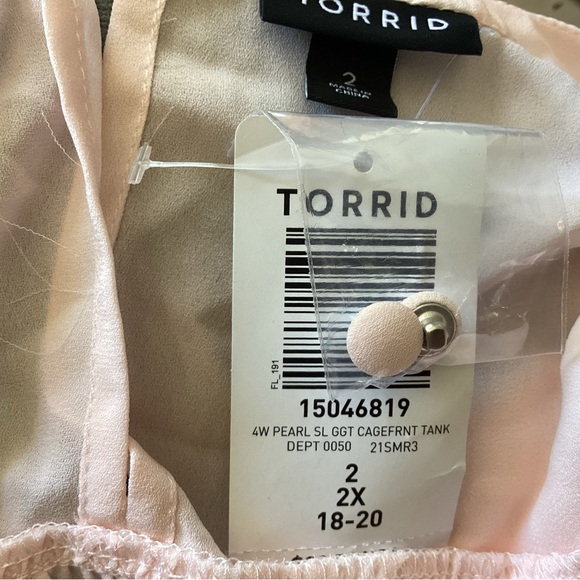 Torrid Georgette Cage Front Tank Pearl Plus size 2X Relaxed fit, Sleeveless NWT - Picture 7 of 8